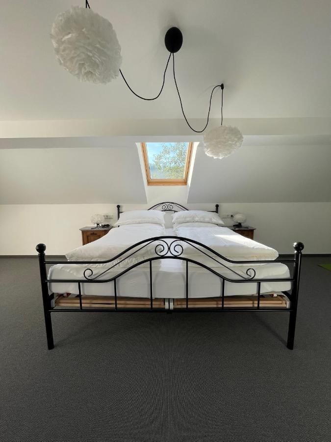 Stilvolle Wohnung Fuer 2-3 Personen - Mit Riesiger Dachterrasse Haigerloch Ngoại thất bức ảnh